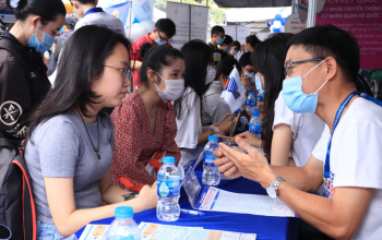 Định hướng nghề nghiệp tại ngày hội tư vấn tuyển sinh - hướng nghiệp 2021