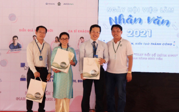 Ngày hội việc làm Nhân văn 2021: Tạo cầu nối giữa sinh viên với doanh nghiệp
